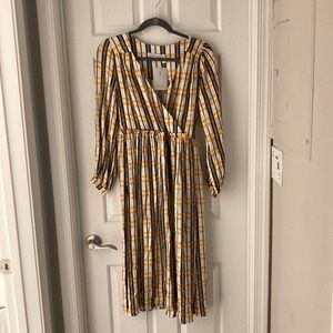 NEW WITH TAGS - ASOS midi dress - Size 4